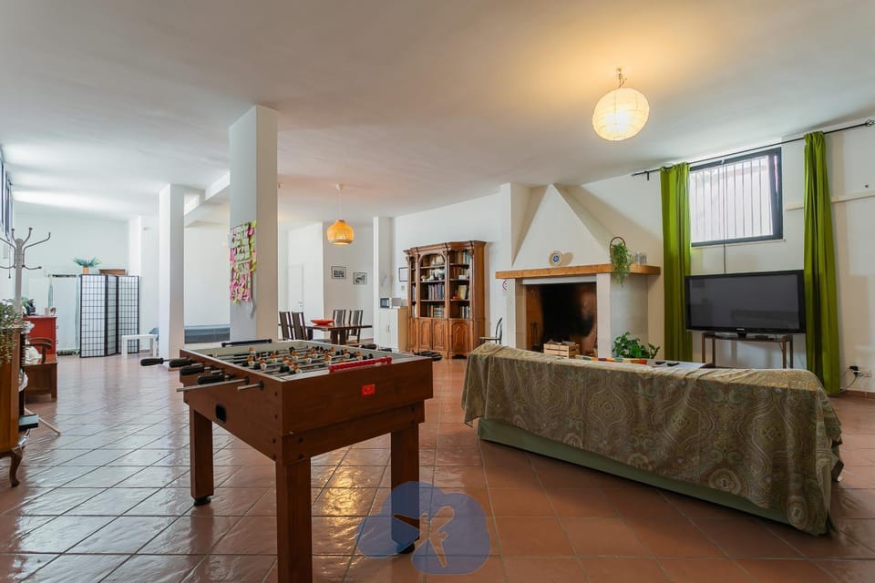 Communal lounge/ TV room, Lounge or bar