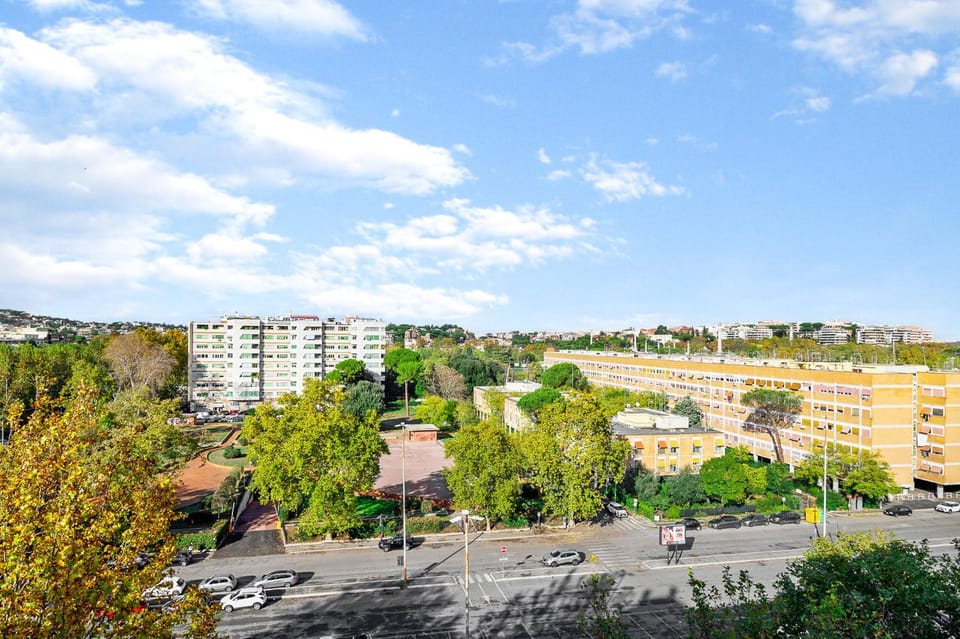 Property building, Neighbourhood, City view, Street view