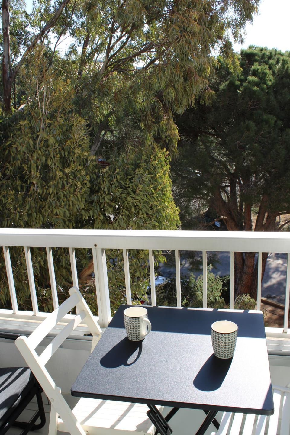 Studio l'Echappée mandréenne le calme entre mer et forêt Apartment in French Riviera