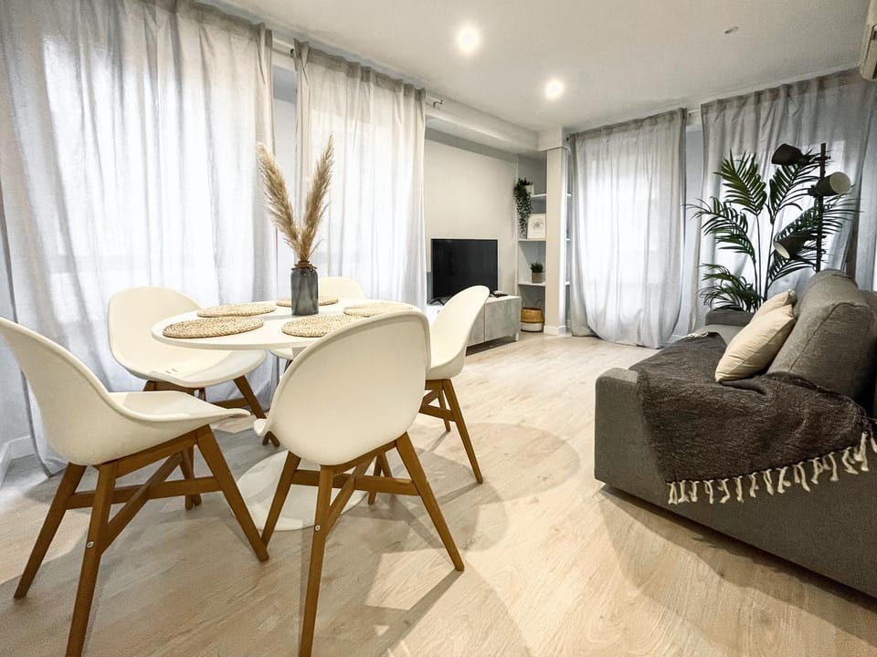 Communal lounge/ TV room, Living room, Lounge or bar