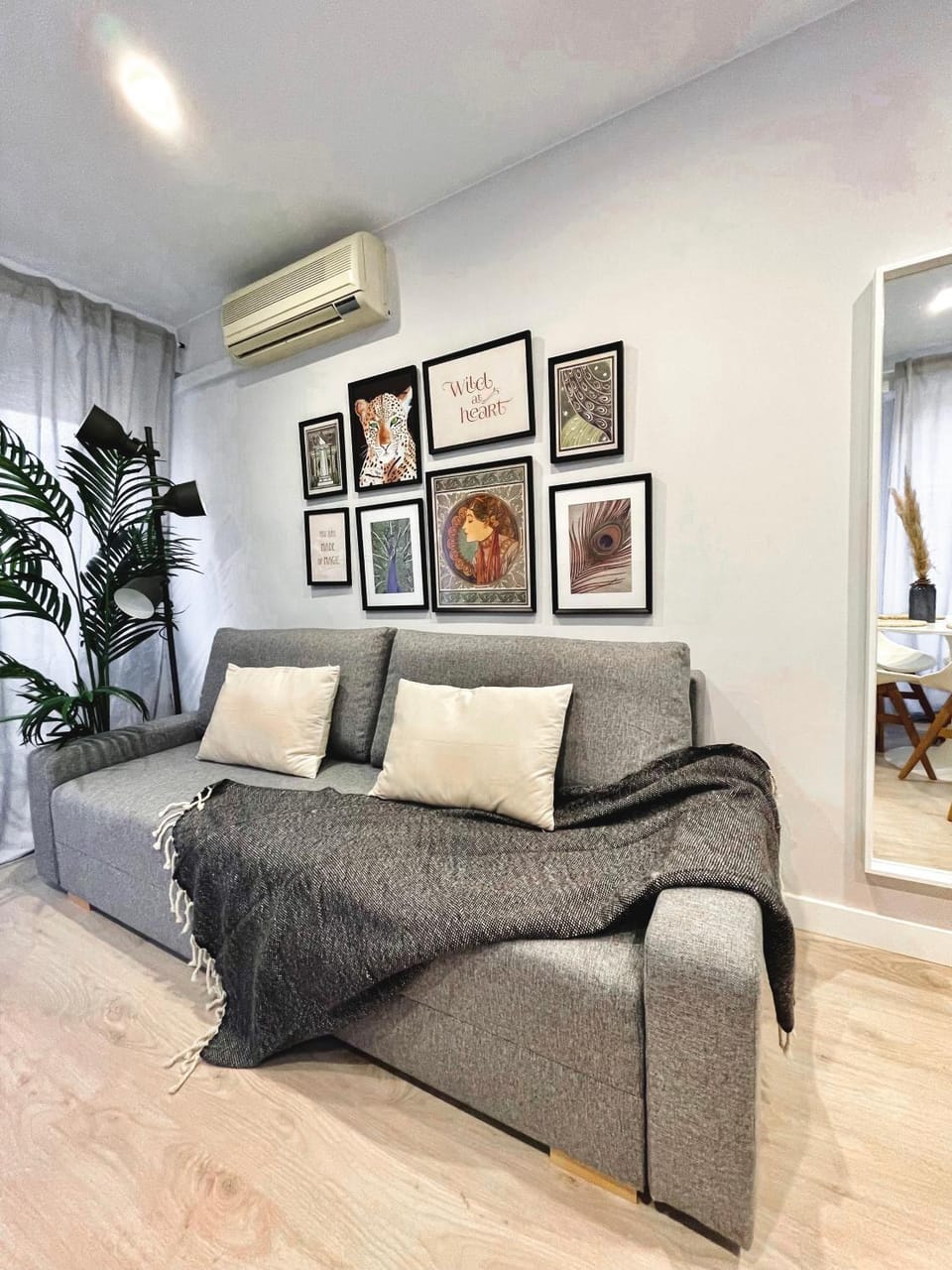 Communal lounge/ TV room, Living room, Lounge or bar