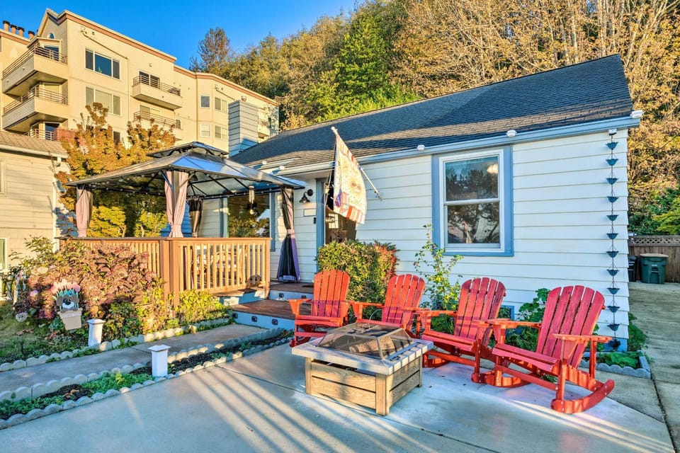 Stunning Seattle Home on Alki Beach with Sound View! House in Seattle