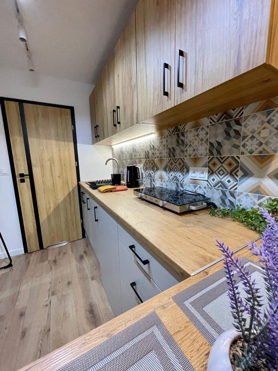 Kitchen or kitchenette, stove
