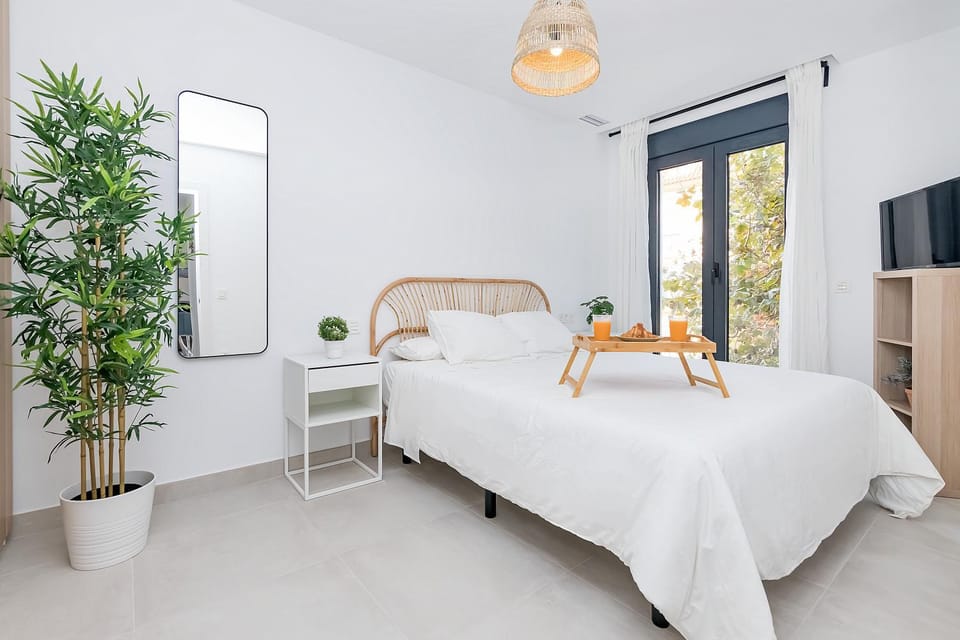 Bed, Bedroom