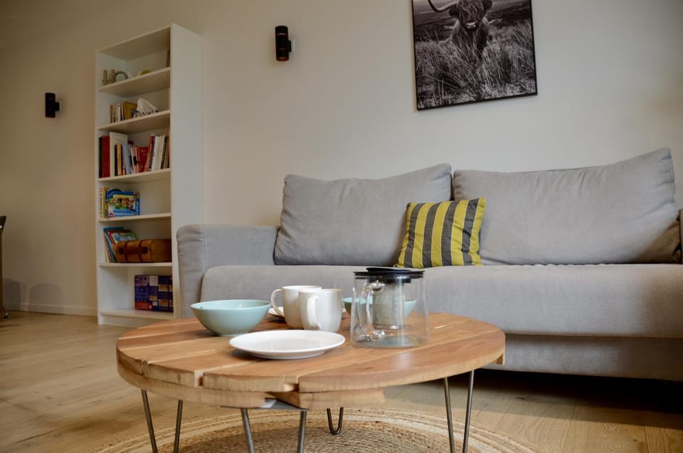 Communal lounge/ TV room, Living room