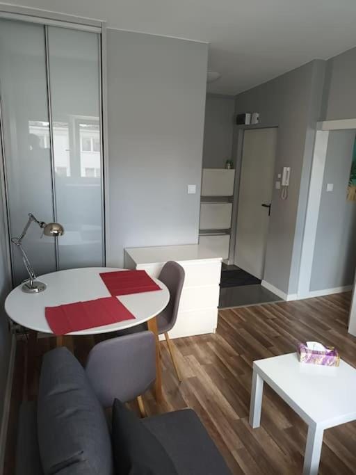 Apartament Złota 60- Warsaw Apartment in Warsaw