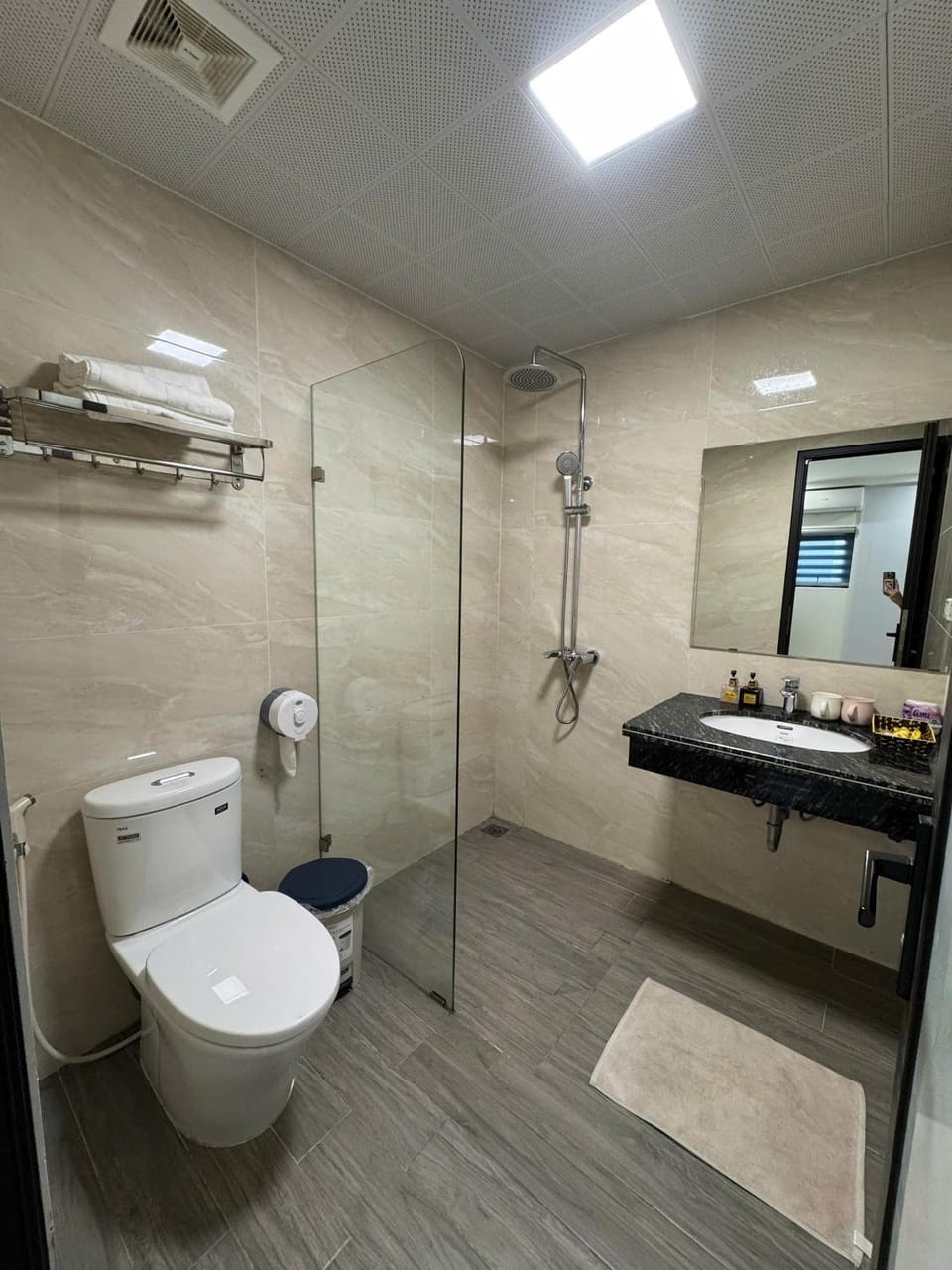 Minh Hưng Motel Bed and Breakfast in Laos