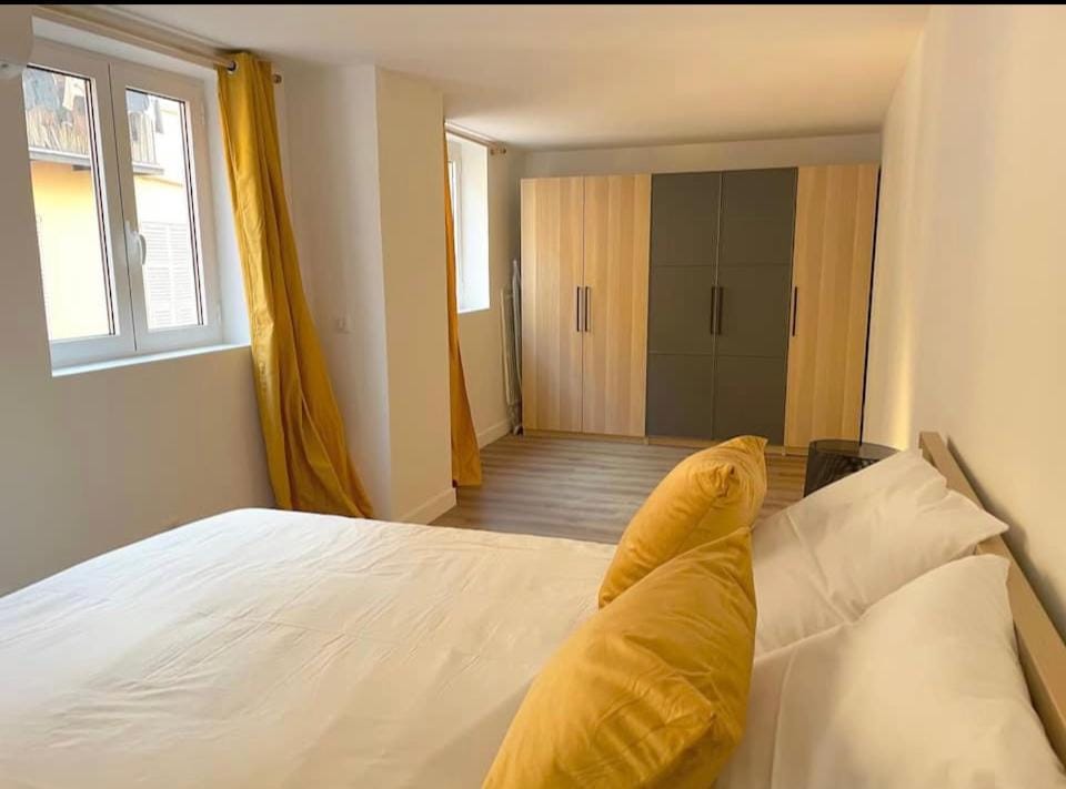 Homelivia,Industriel cosy Apartment in Nice
