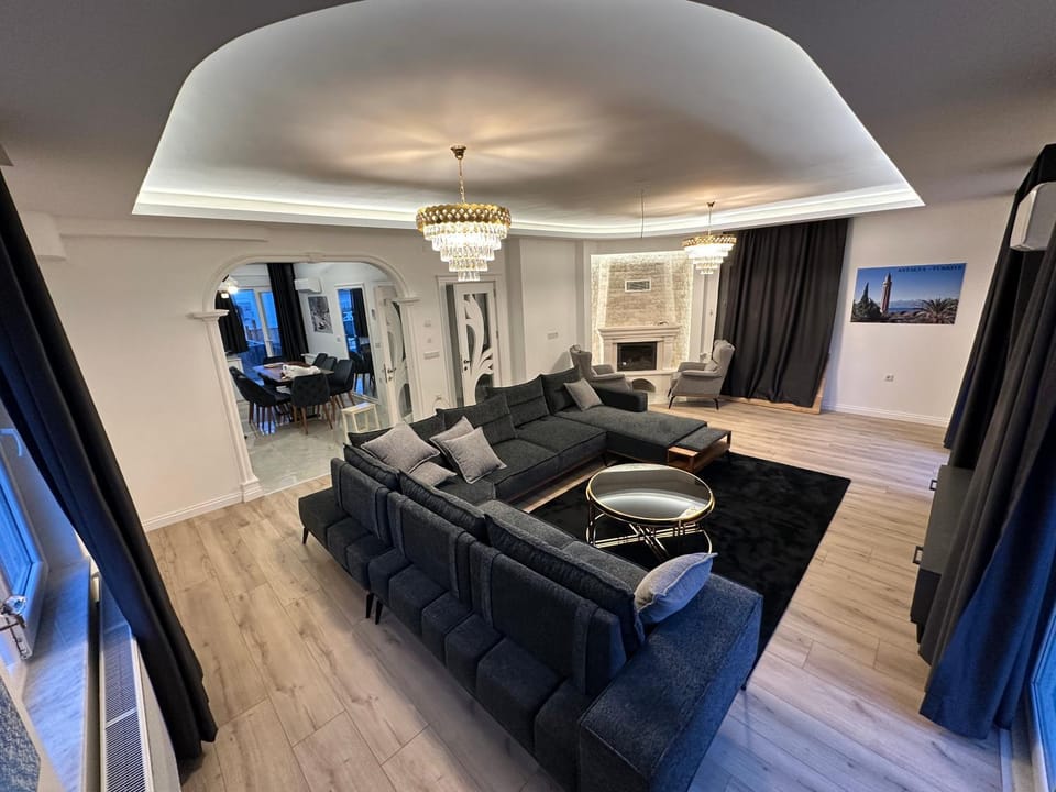 Doğa içinde hamam ve havuzlu lüx villa Villa in Antalya