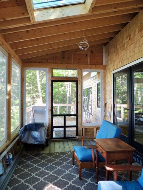 Lakefront Cottage by Country House Escapes House in Northport
