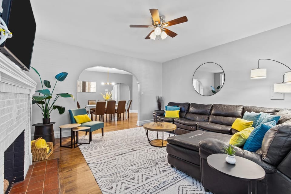 Spacious 3BR Near Botanical Garden | Quiet Corner House | Southwest Garden Apartment in southwest garden