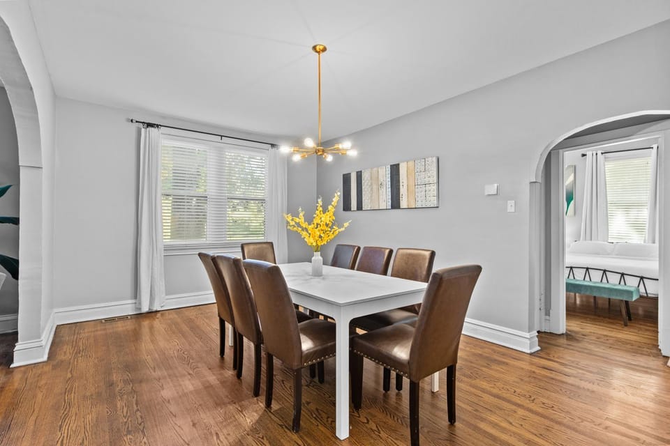 Spacious 3BR Near Botanical Garden | Quiet Corner House | Southwest Garden Apartment in southwest garden