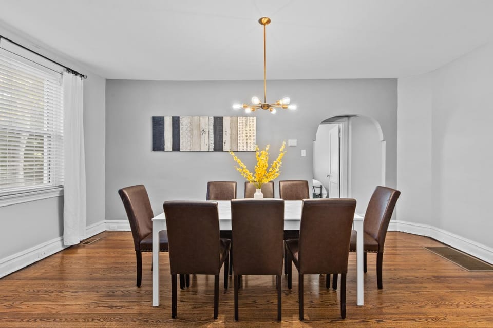 Spacious 3BR Near Botanical Garden | Quiet Corner House | Southwest Garden Apartment in southwest garden