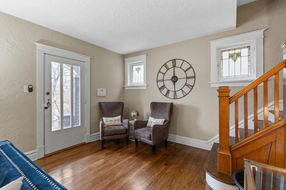 4BR Near Forest Park Zoo & Missouri Botanical Garden | Free Parking | STL House in Saint Louis