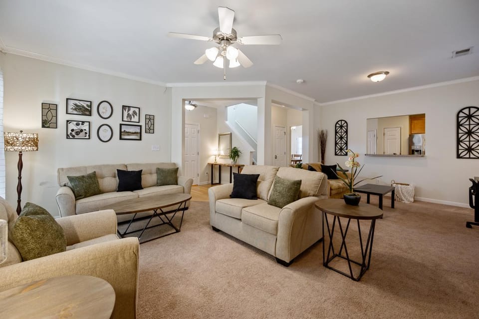 Spacious Serene 3BR Near LakePoint & DT Acworth House in Acworth
