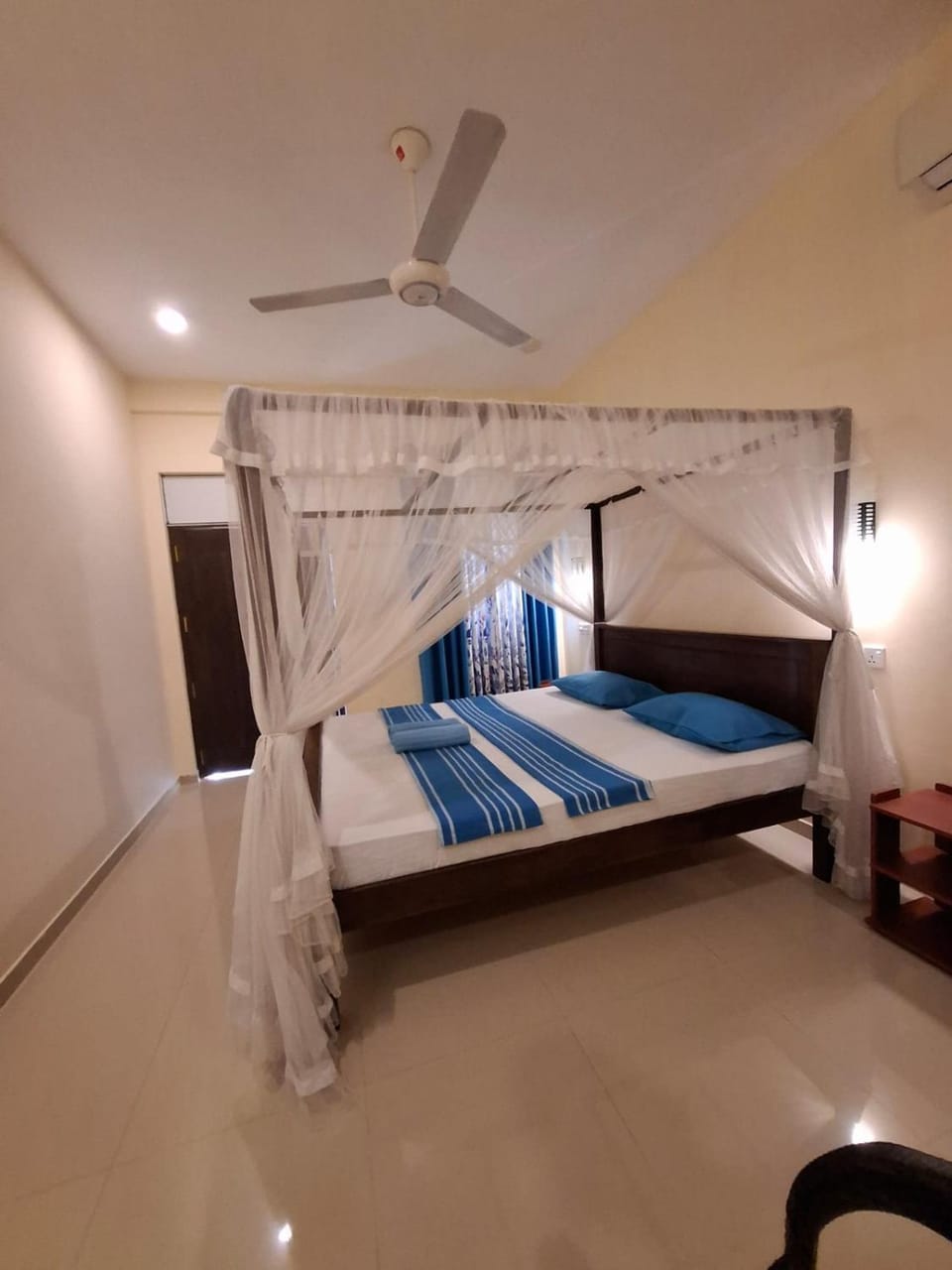 Blue Point Rest Bed and Breakfast in Tangalle