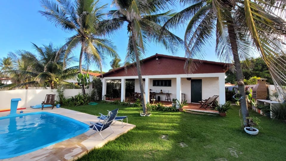 Shower, Property building, Patio, Restaurant/places to eat, Day, BBQ facilities, Garden, Coffee/tea facilities, Garden view, Pool view, Swimming pool, Breakfast, sunbed