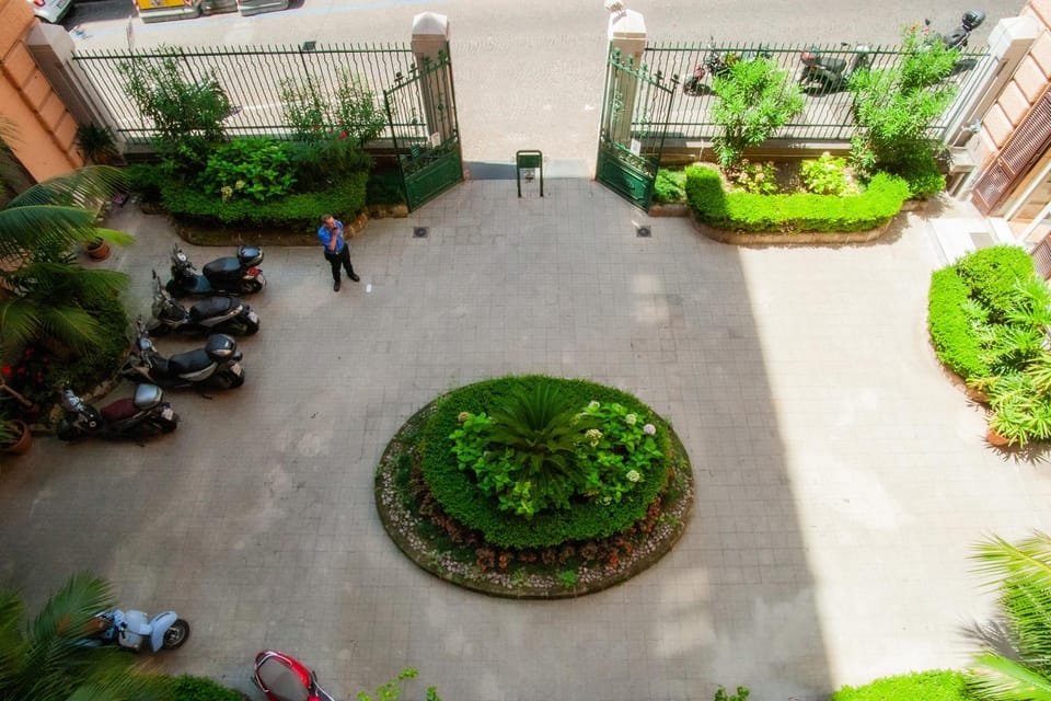 Inner courtyard view
