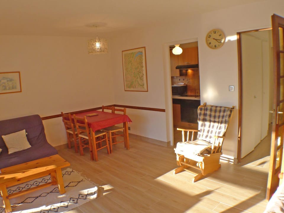 T2 à Samoëns, animaux acceptés, parking - FR-1-629-67 Apartment in Samoëns