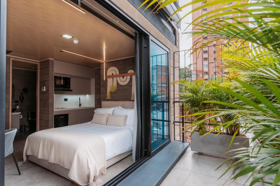 Bed, Day, Garden, View (from property/room), Balcony/Terrace, Garden view