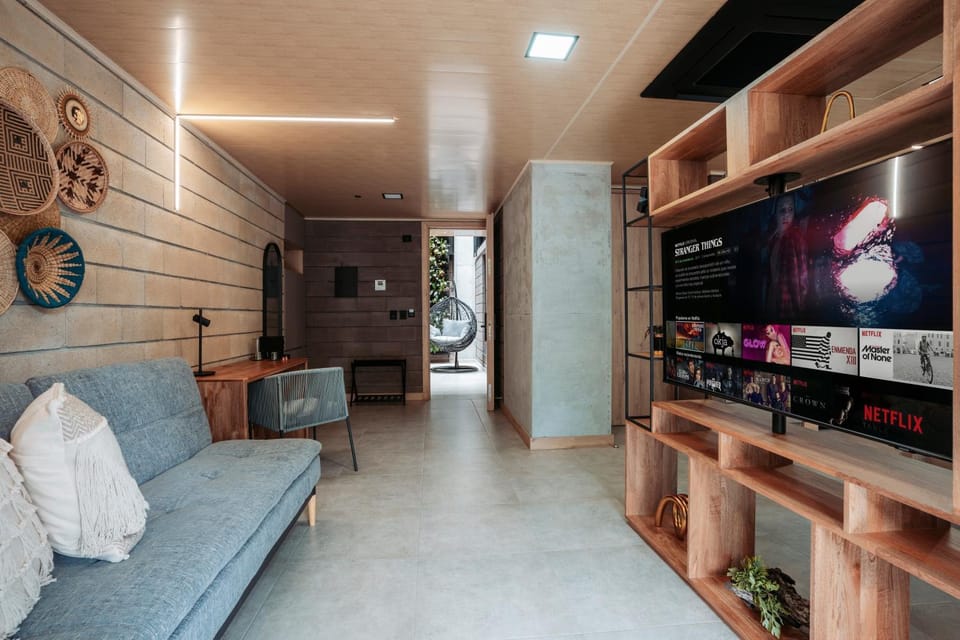Communal lounge/ TV room, TV and multimedia, Living room, Seating area