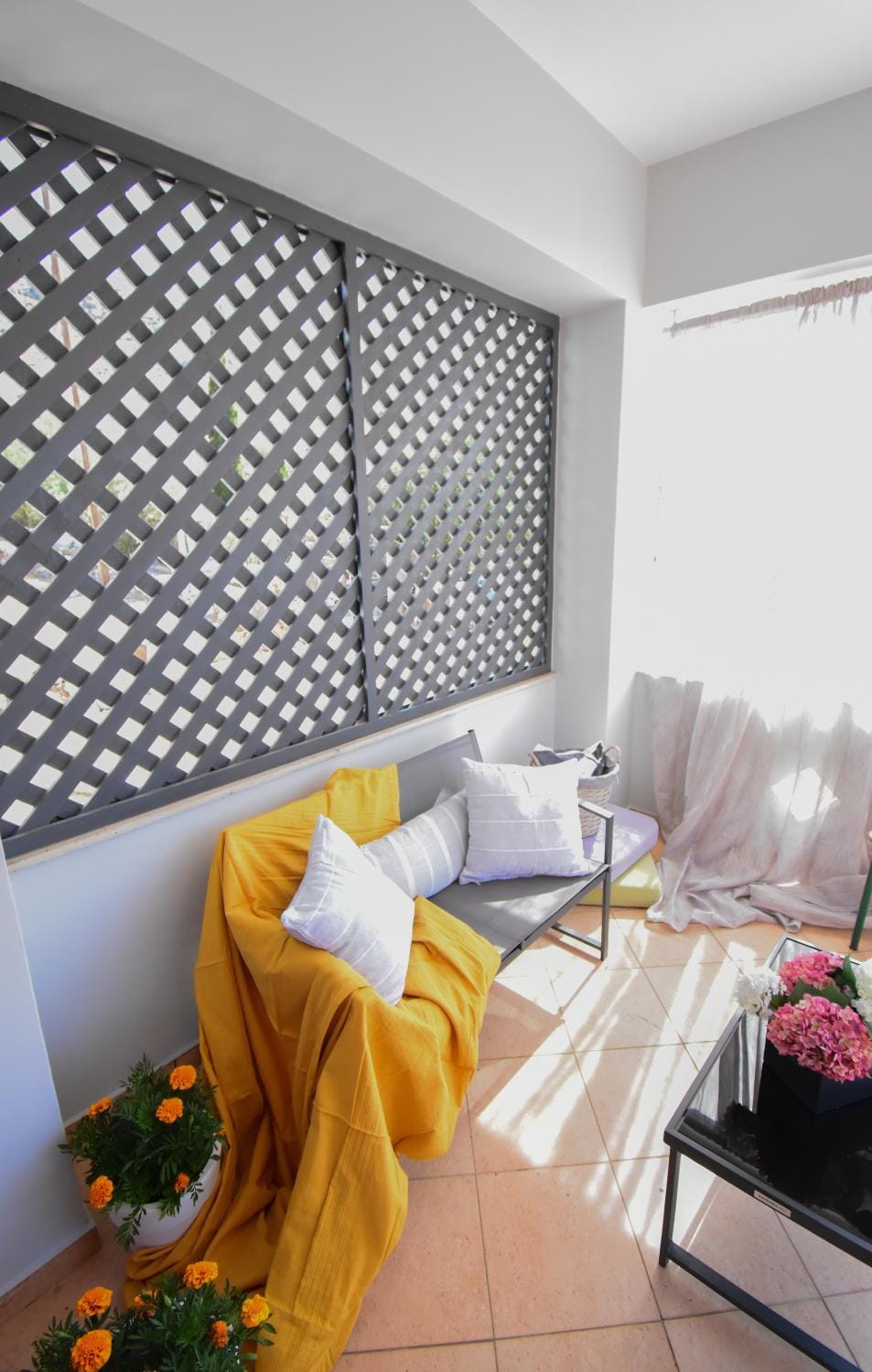 Restaurant/places to eat, Balcony/Terrace, Garden view, Mountain view, Mountain view, Shopping Area, Breakfast, Quiet street view, Inner courtyard view