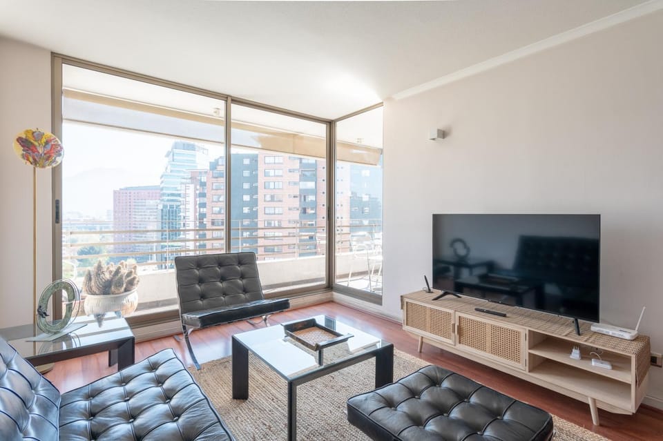 Communal lounge/ TV room, TV and multimedia