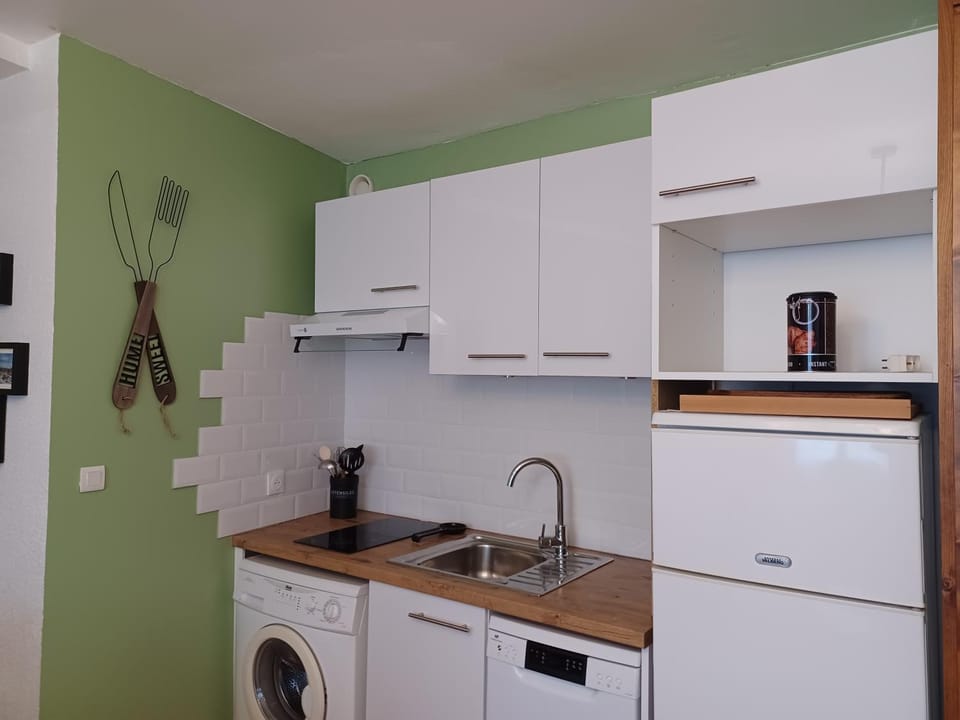 REL'AX - T2 - Plein coeur Ax - Literie de qualité - Wifi - 200m télécabine Cabin in Catalonia