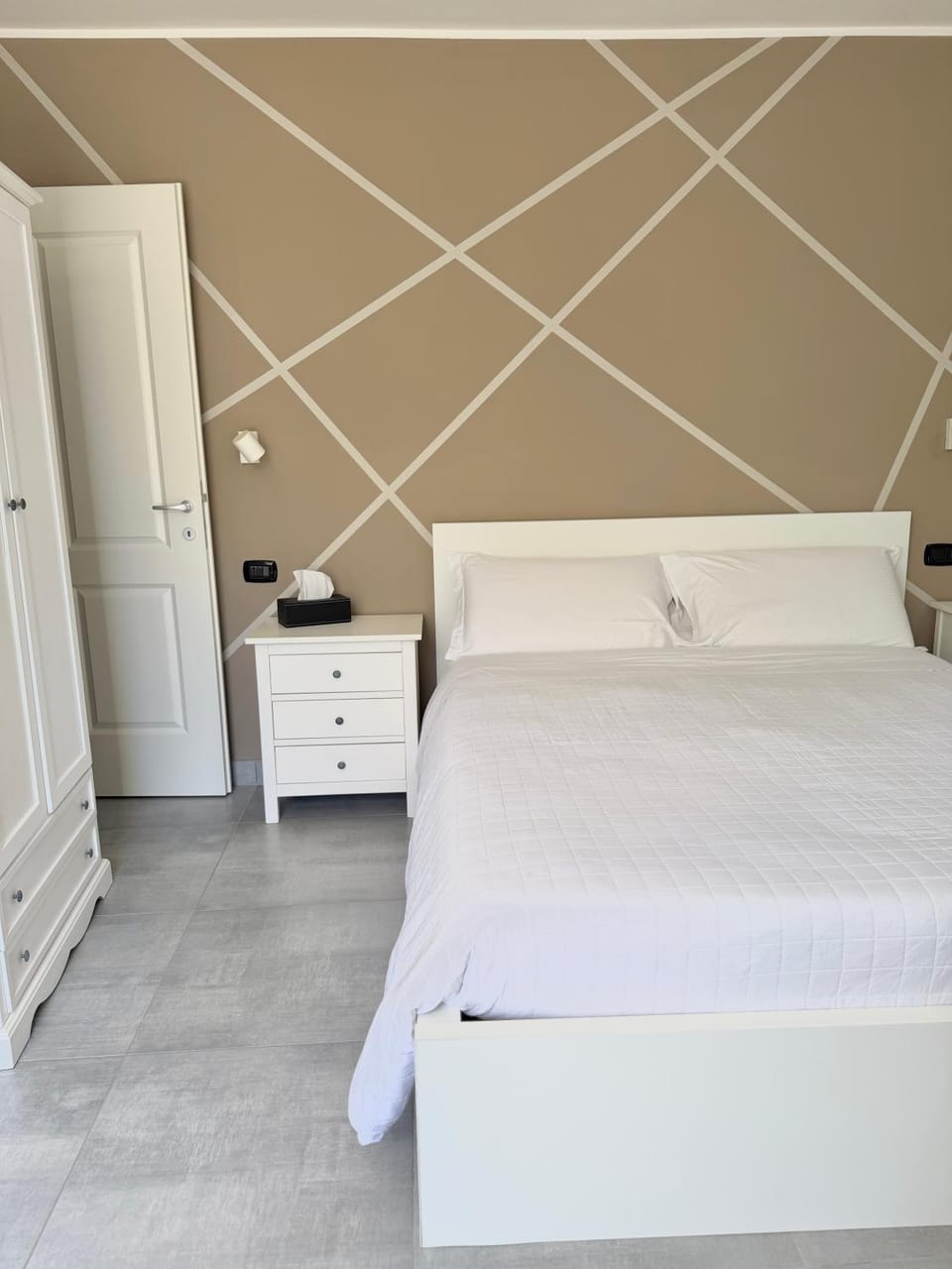 Bed, Photo of the whole room