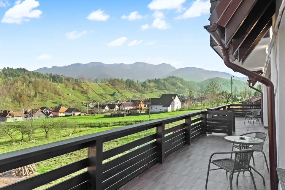 Property building, Balcony/Terrace