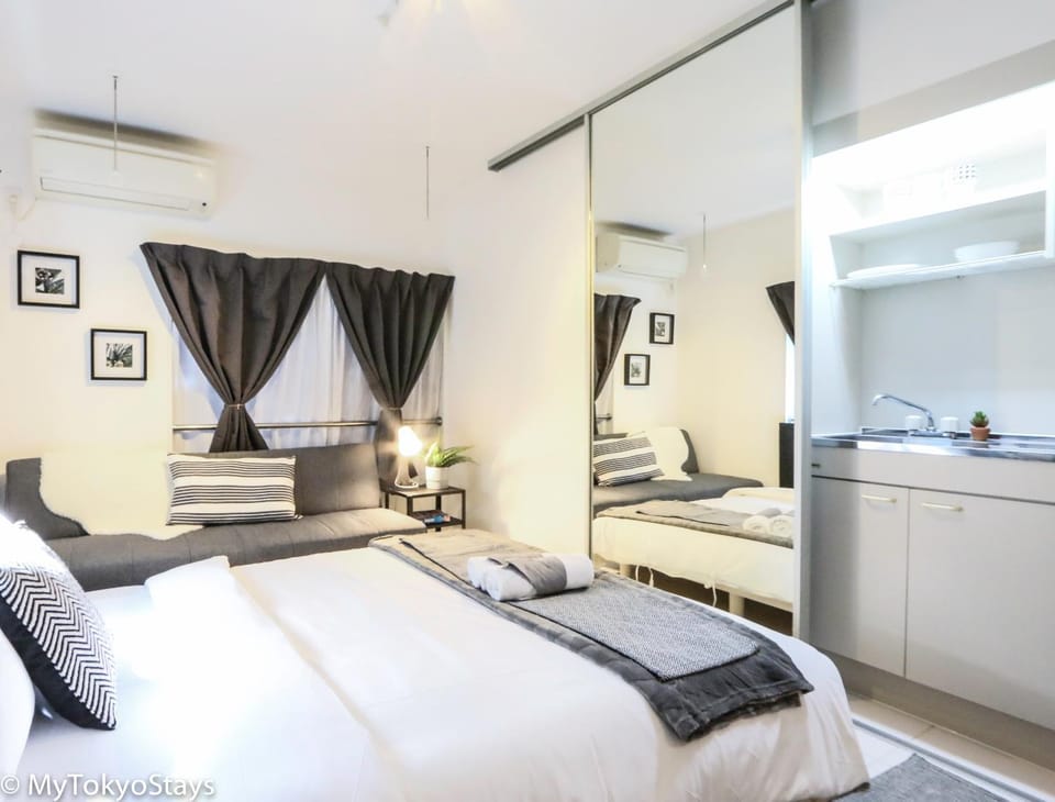 Bed, Photo of the whole room, air conditioner