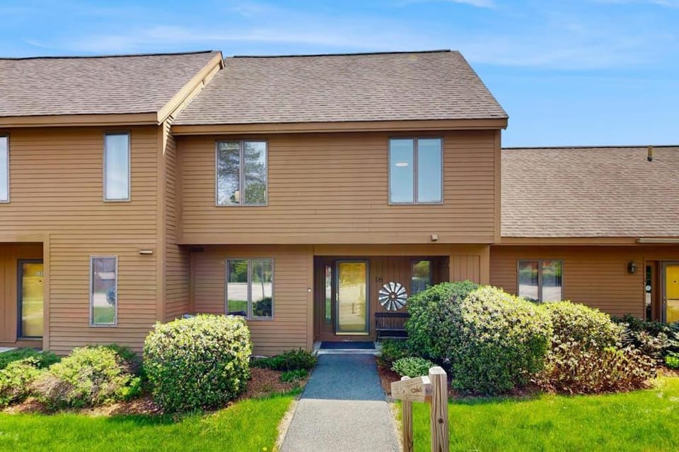 Saltbox 12B House in Quechee