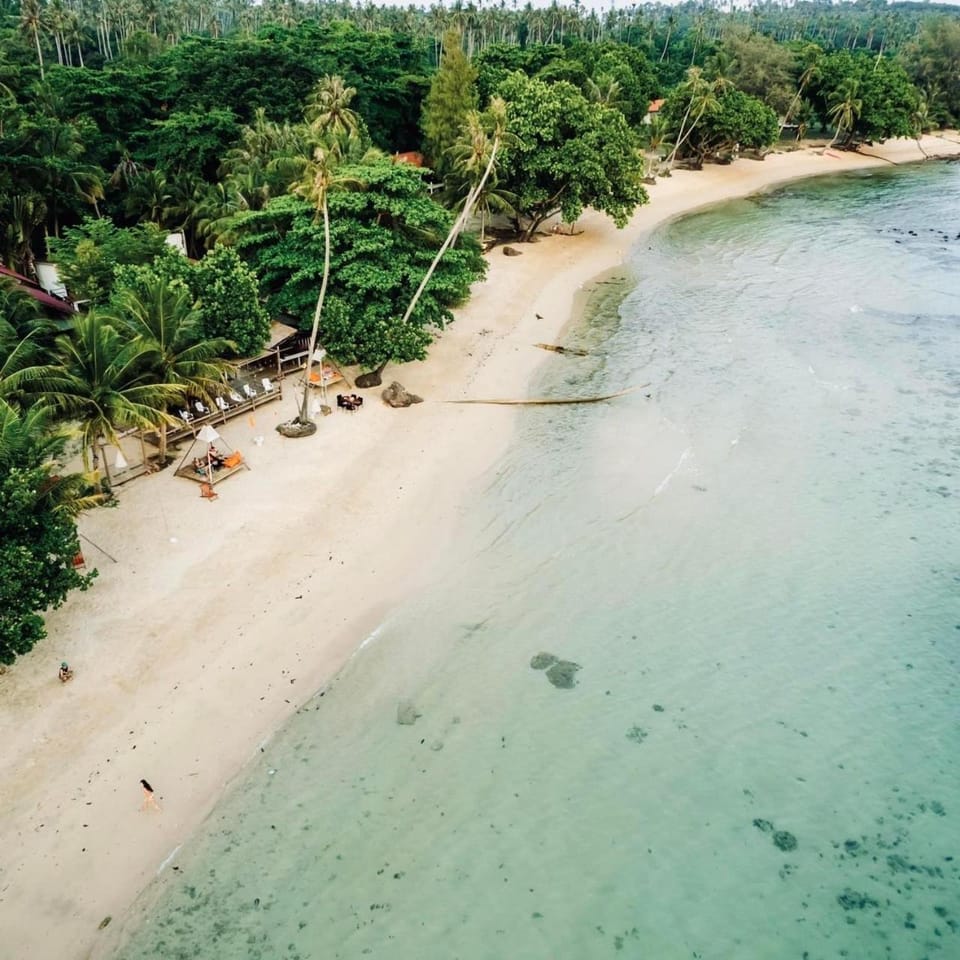 Nearby landmark, Day, Natural landscape, Beach, Sea view