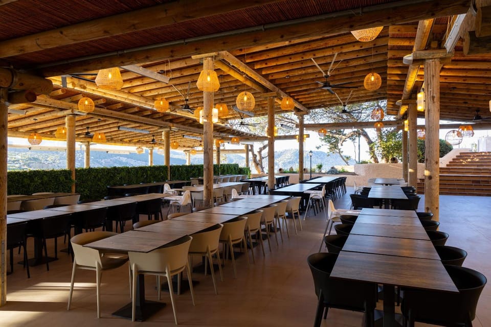 Lounge or bar