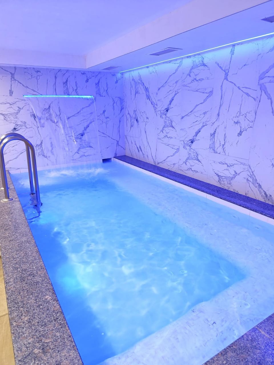 Hot Tub, Pool view, Swimming pool