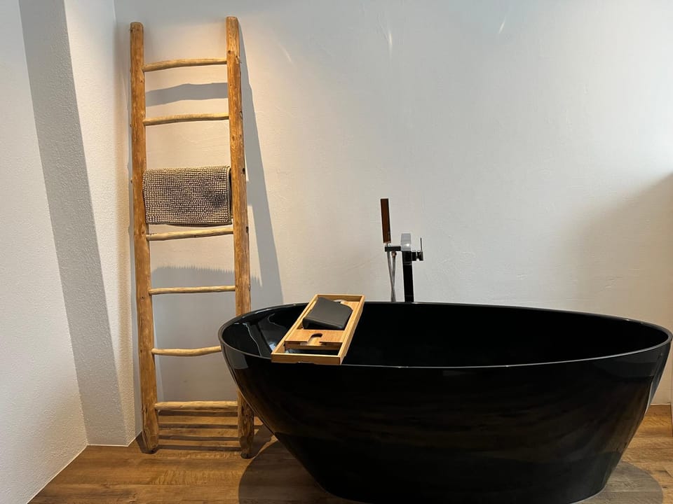 Bathroom, Bath
