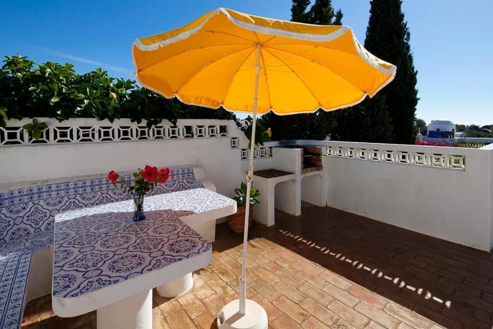 Patio, Dining area