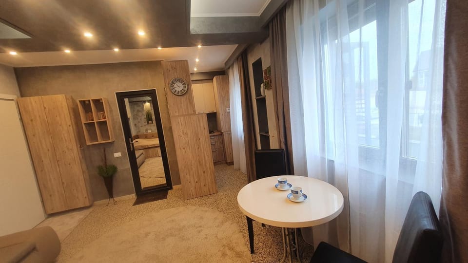 TOMIS Studio 4B Apartment in Constanta
