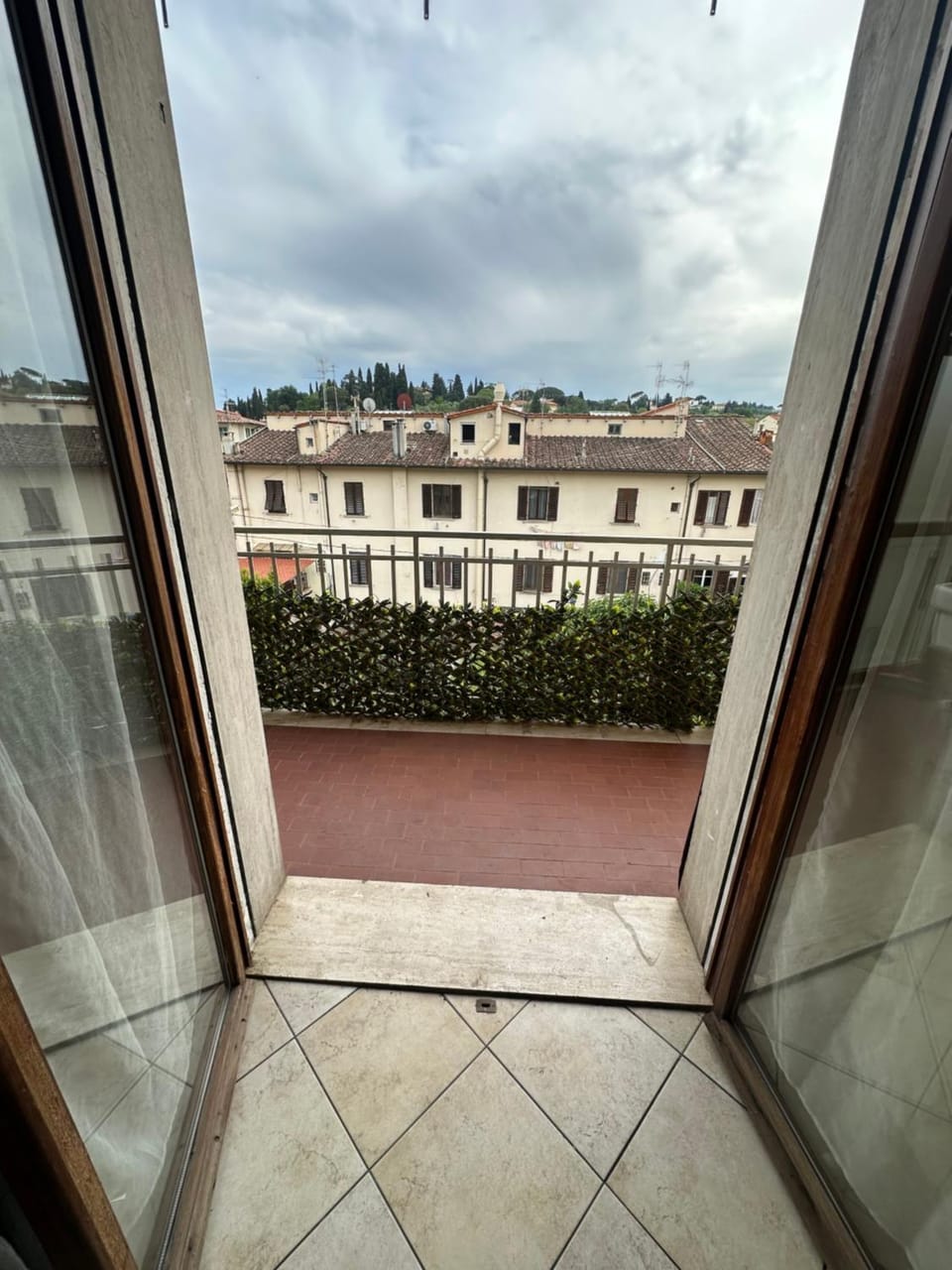 Golden Lungarno River Apartment in Florence