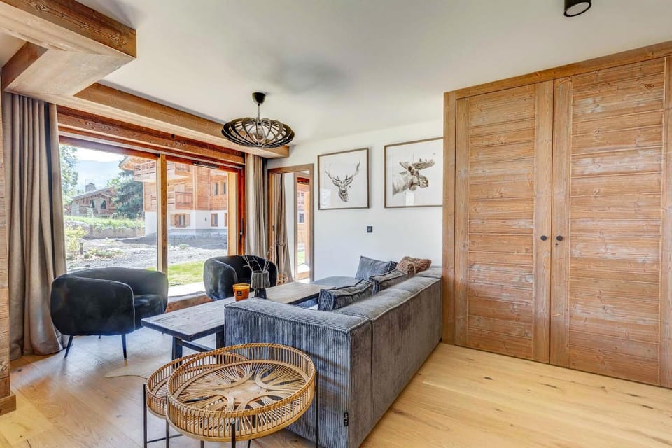 Living room, Seating area, wardrobe