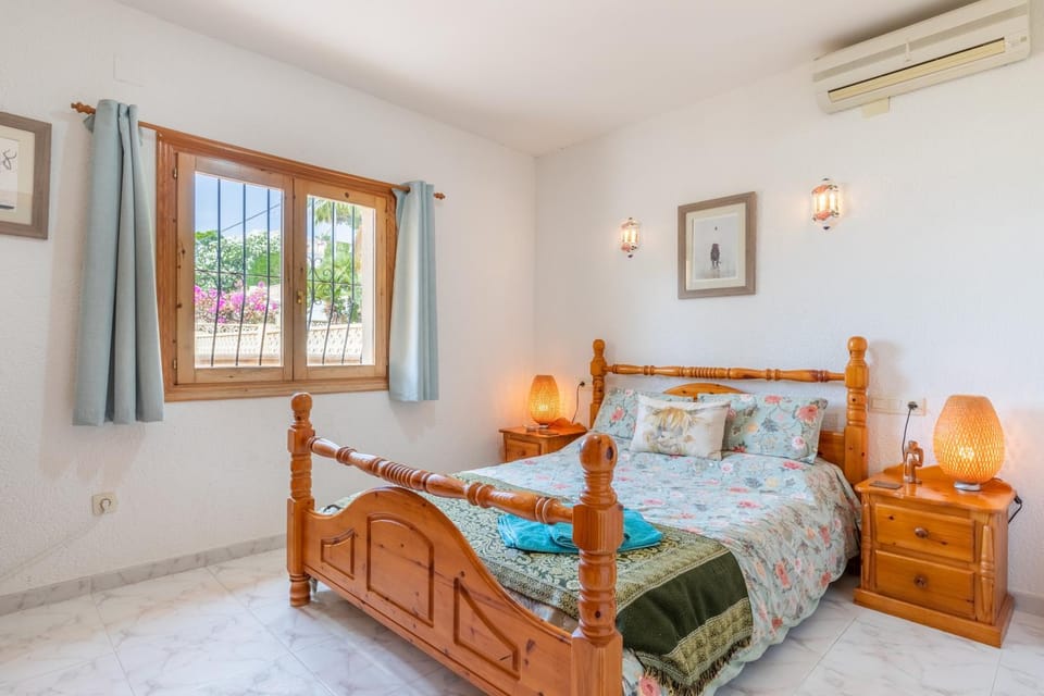 Living room, Bedroom