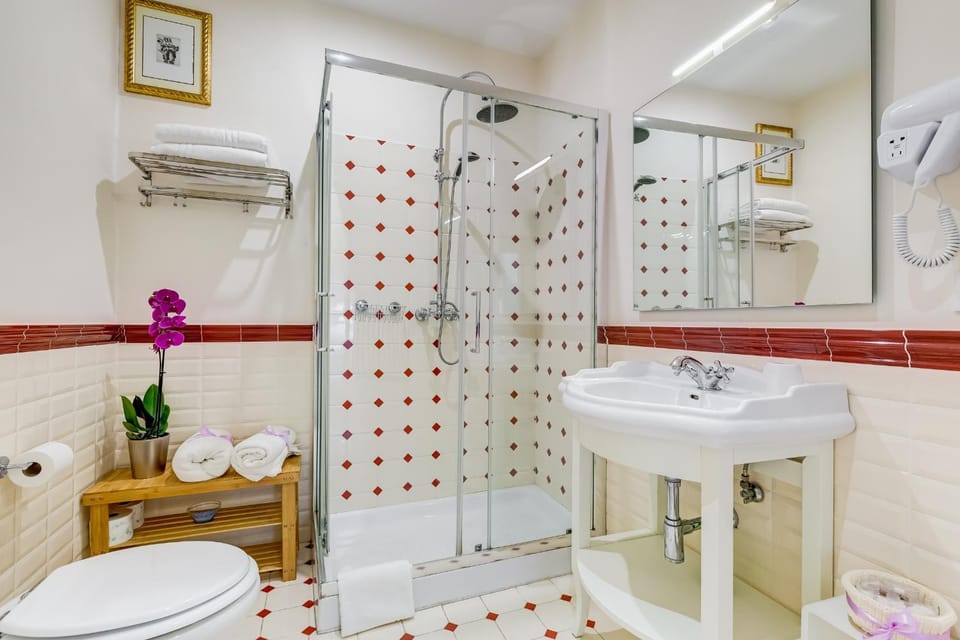 Shower, Bathroom