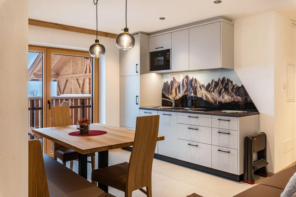 Property building, Kitchen or kitchenette, Living room