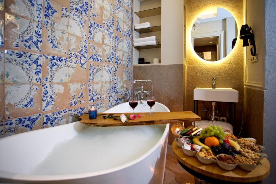 Drinks, Bath, towels