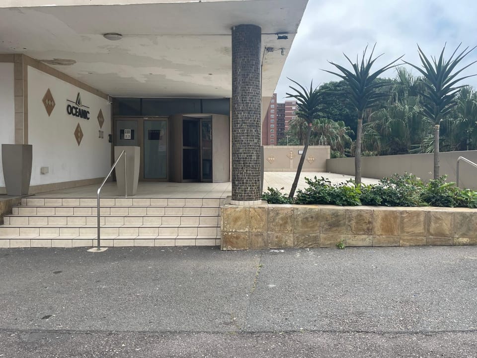Oceanic View Apartment in Durban