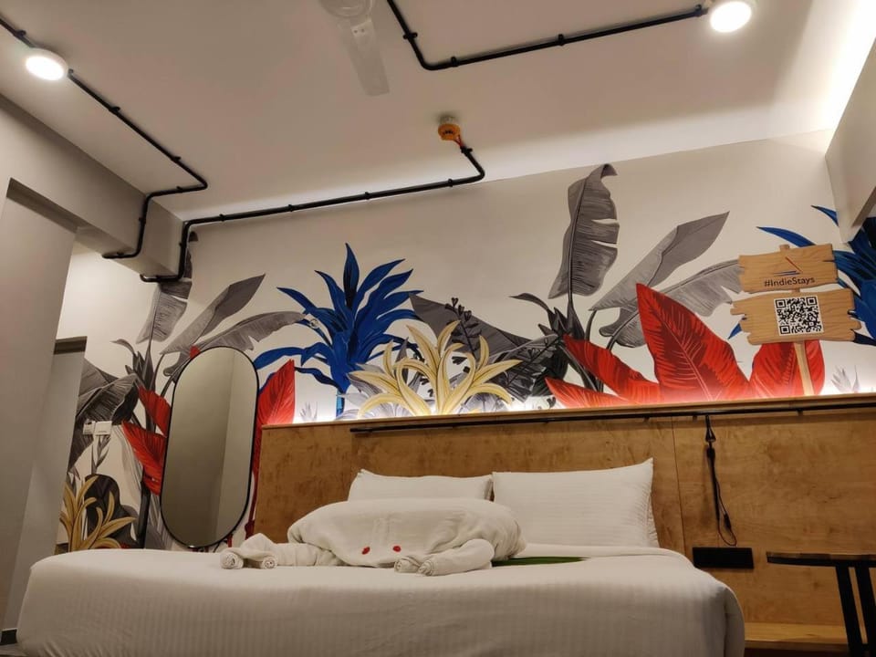 Bed, Decorative detail, Bedroom
