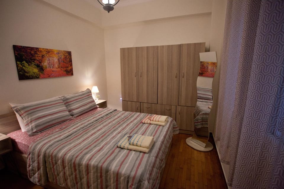 Bed, Photo of the whole room, Bedroom, towels, wardrobe