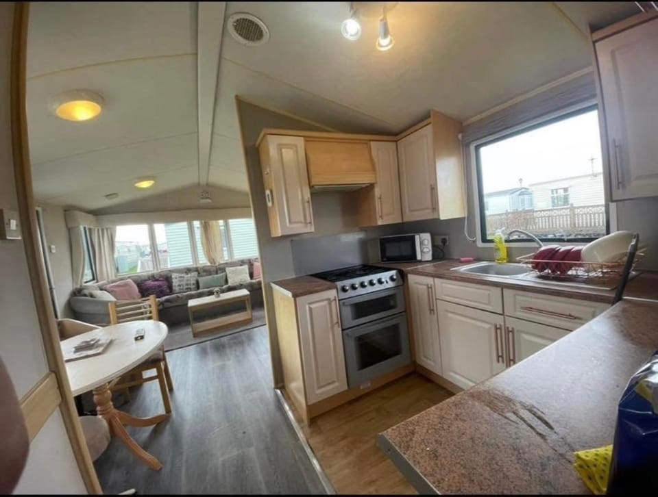 R&S HOLIDAY HOMES THE CHASE r14 Campground/ 
RV Resort in Ingoldmells