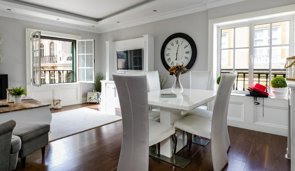 TV and multimedia, Dining area