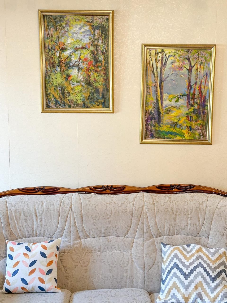 Living room, Decorative detail, Seating area